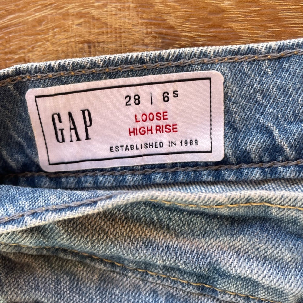 GAP Light Blue Distressed Straight Leg Jeans - Picture 2 of 8